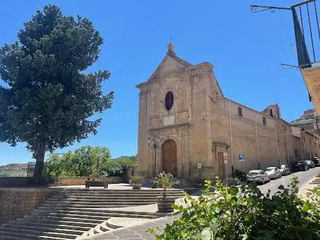 Photo de Chiesa Maria SS. del Carmelo
