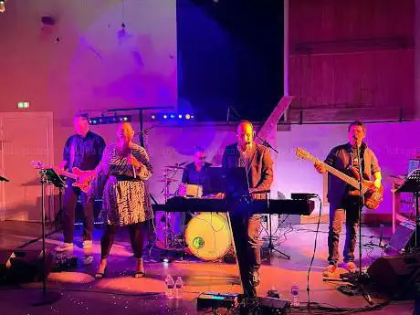 Pawer l'orchestre de variétés pop-rock