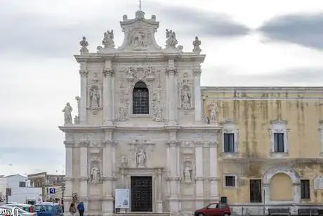 Photo de Churh of Saint Mary