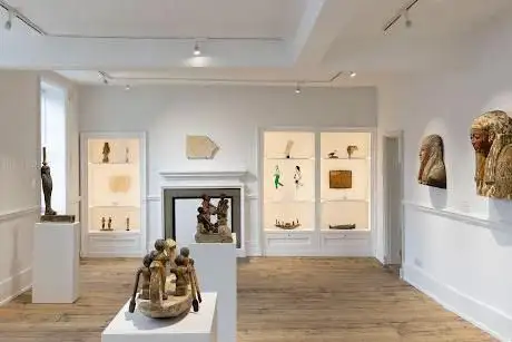 Newlands House Gallery
