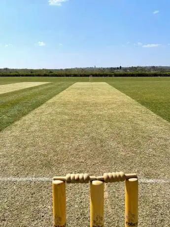 Photo de Napsbury Park Cricket Ground