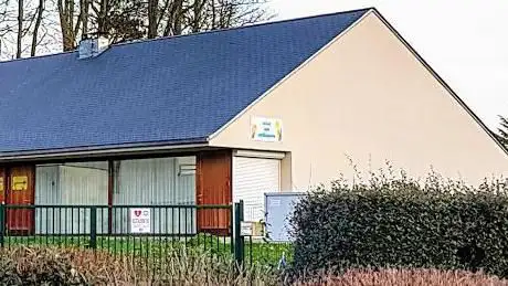 Bibliothèque salle des Jonquilles