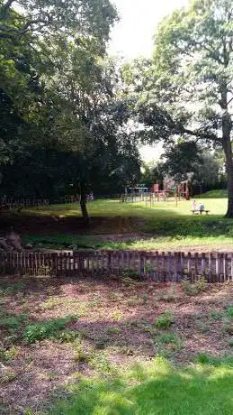Photo de Balls Wood play ground