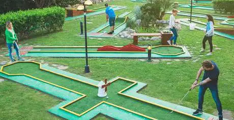Magic Green Minigolf