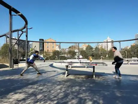 Pista de bàsquet de la Plaça de les Glòries