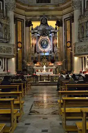 Photo de Église Santa Maria dell'Aiuto