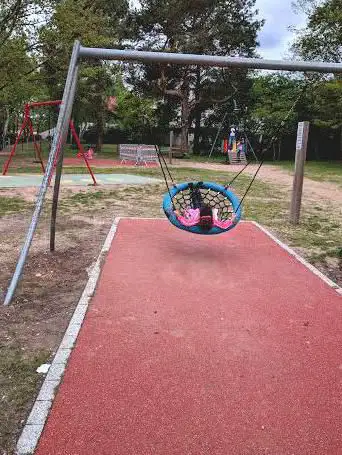 Aire De Jeux / City-Stade