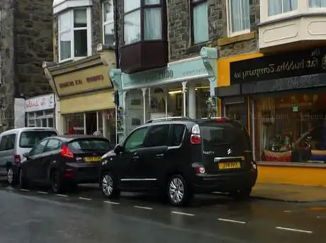 Oriel Gallery