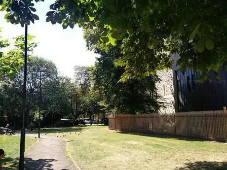 Photo de St Georges Open Space