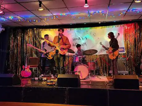 Red Arrow Music Club