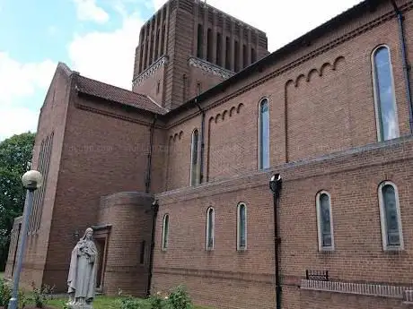 Photo de The Catholic Church of the Sacred Heart and Saint Teresa