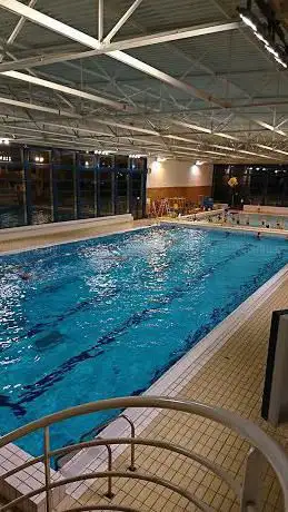 Piscine les Aquatides à Loudeac