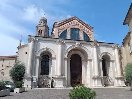 Photo de Chiesa Parrocchiale di Santa Maria in Organo
