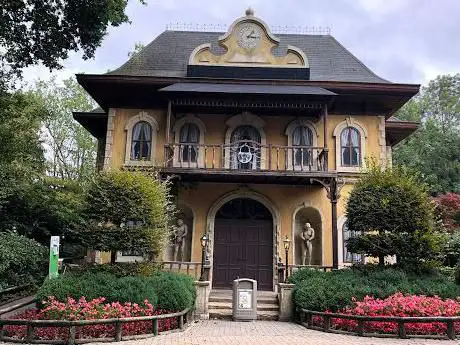 Maison Magique D'Houdini