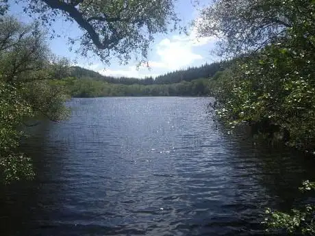 Photo de Loch Coille-Bharr