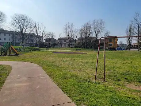 Photo de Parco Via II Giugno