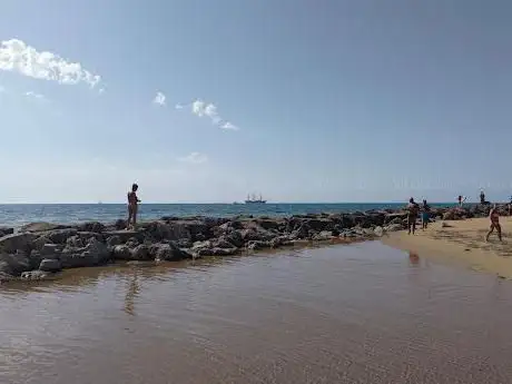 Photo de Spiaggia del Palo Rosso