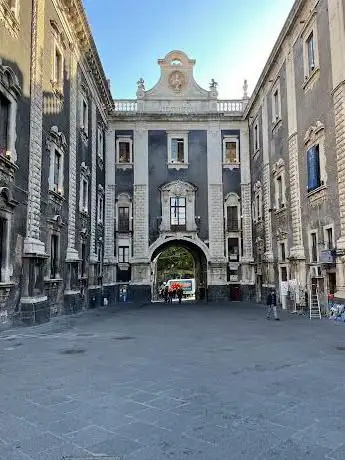 Photo de Porta Uzeda