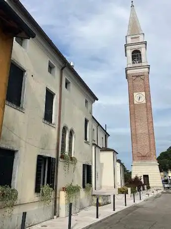 Photo de Parrocchia di Santa Lucia in Campigo