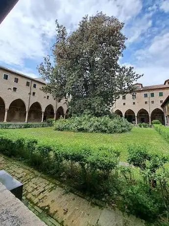 Photo de Chiostro del Capitolo