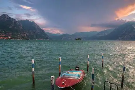 Photo de Spiaggia pubblica Carzano