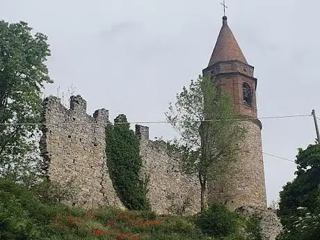 Photo de Rovine del Castello di Montecanino