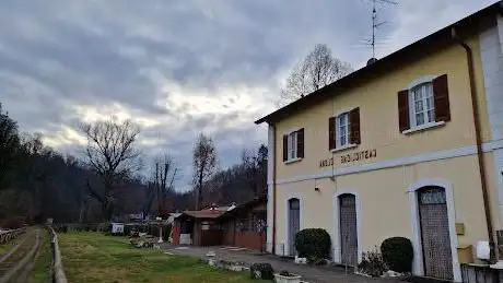 Photo de Vecchia stazione di Castiglione Olona