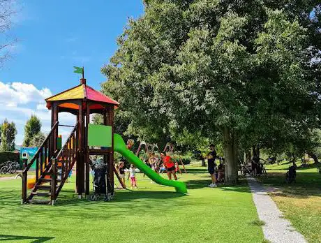 Photo de Parco giochi