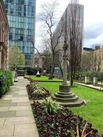 Photo de Saint Botolph-without-Bishopsgate Gardens