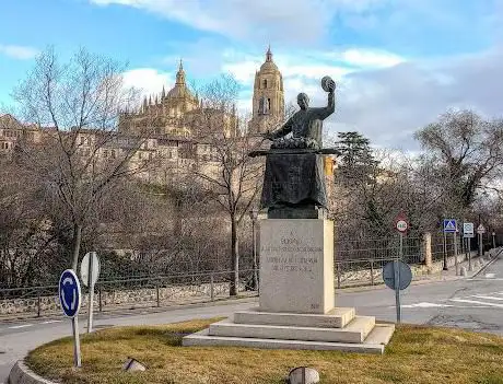 Photo de Monument Candido Mesonero Mayor De Castilla