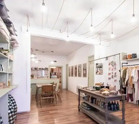 Photo de La Tribu - Family store