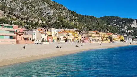 Photo de Spiaggia di Varigotti
