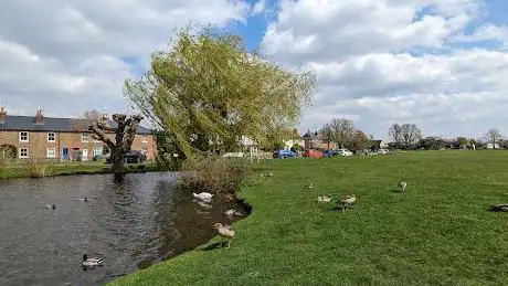 Photo de West End Pond