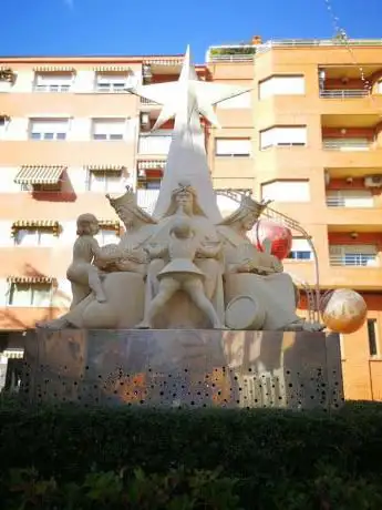 Photo de Monumento a los Reyes Magos