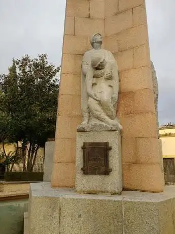 Photo de Monumento al Alférez Rojas Navarrete