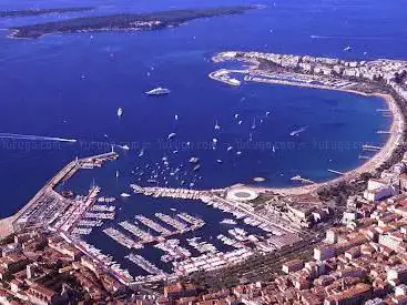 Photo de Port de Cannes - Accueil Carénage