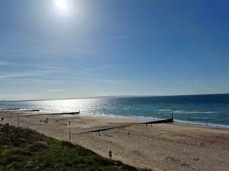 Photo de End of Southbourne promenade