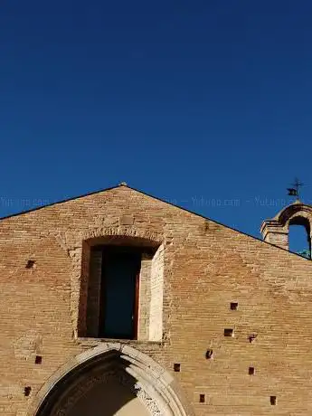 Photo de Polo Museale Santo Spirito - Civico Museo Archeologico