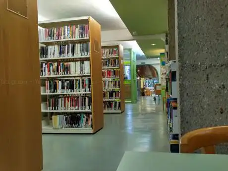 Photo de Biblioteca Canyelles