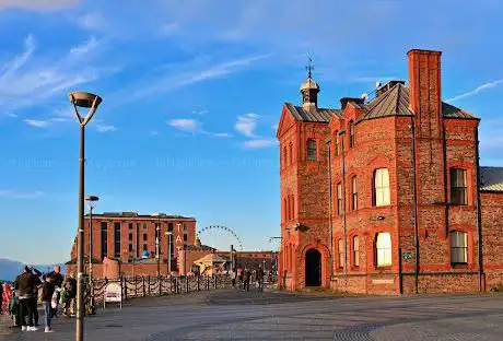 Photo de The Pilotage Building