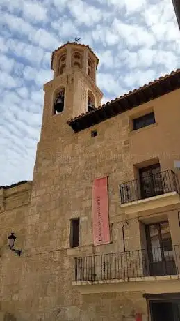 Photo de Oficina de Turismo y Torreón Templario
