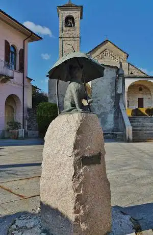 Monumento al Gatto ombrellaio