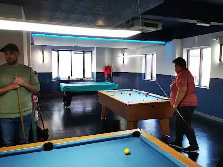 Photo de merlins pool hall