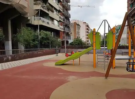 Photo de Plaça Elisa Antonella
