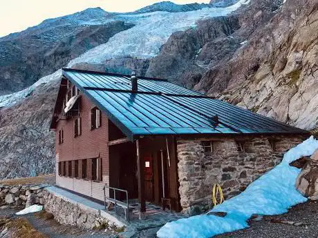 Schreckhornhütte SAC