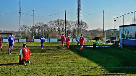 Voetbalveld Piringen