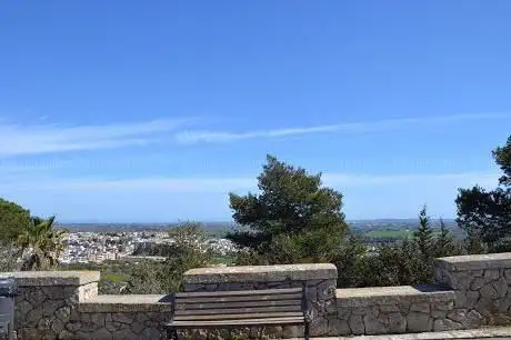 Photo de Belvedere Madonna della Campana