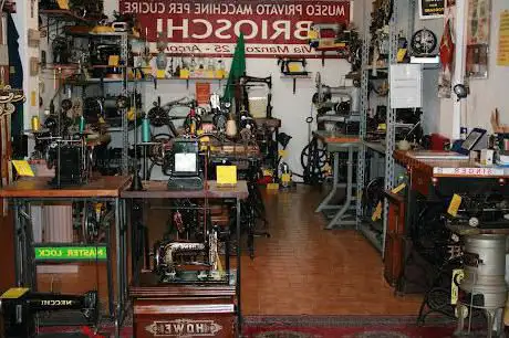 Photo de Museo della Macchina da Cucire