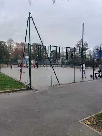 Playground des Champs Elysées