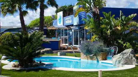 El Món de la Piscina · Piscinas · Tienda · Exposición · Construcción · Instalación · Reparación · Wellness · Productos